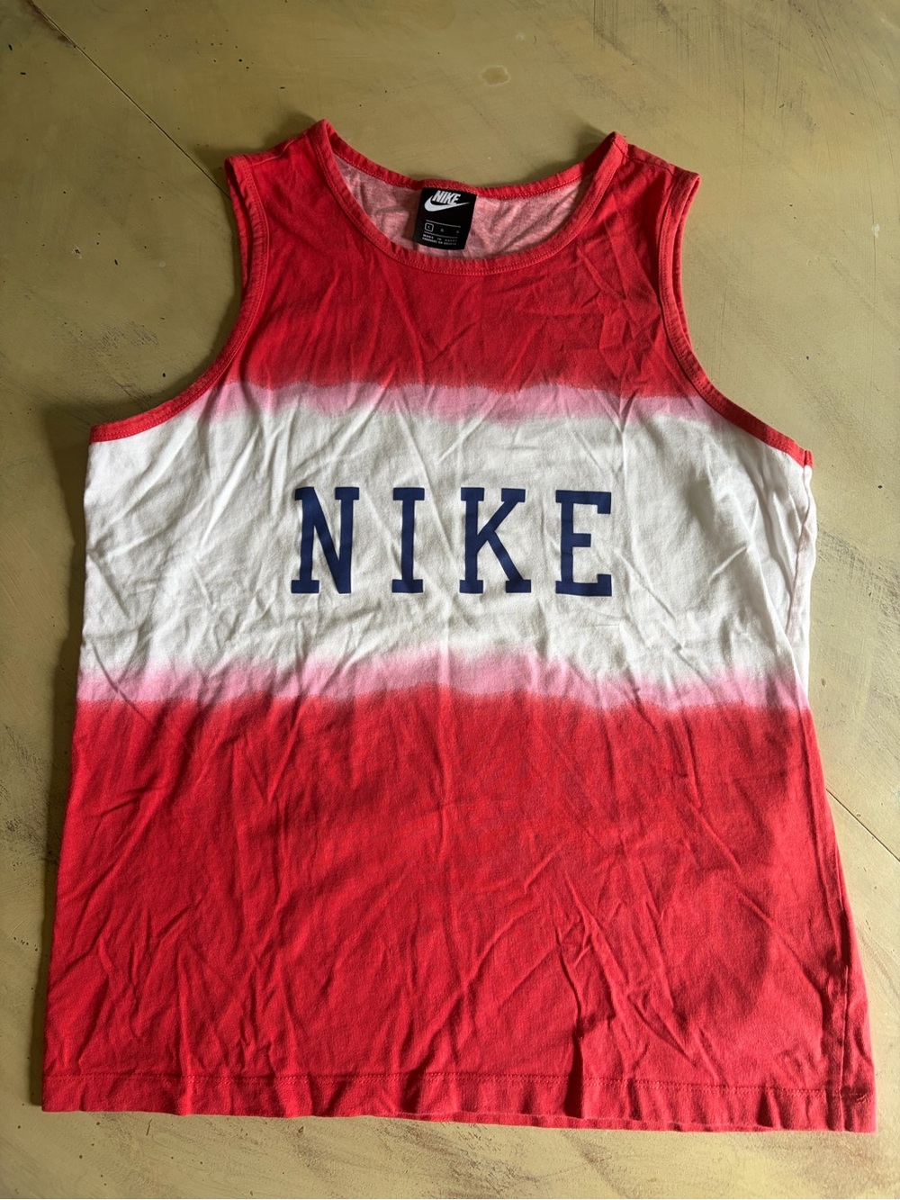 Nike Men’s Sleeveless Cut Off Tank Top Large Red And White  10147